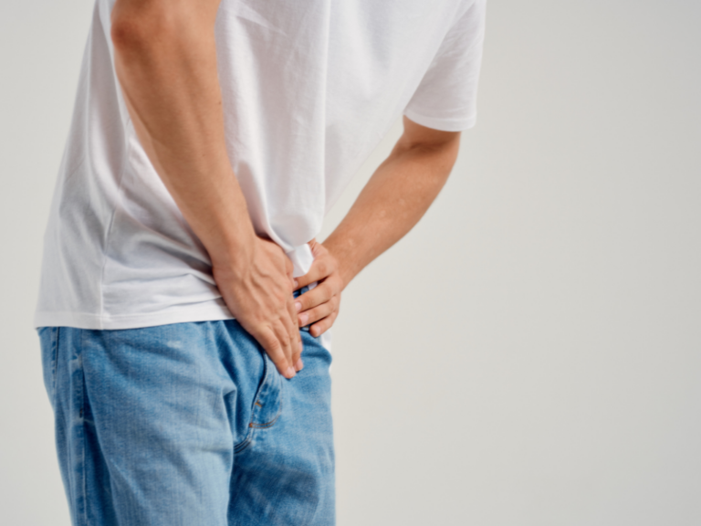 A próstata pouco aumentada já pode incomodar a sua rotina.