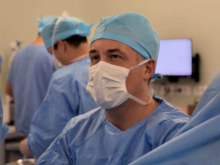 Especialista em HOLEP